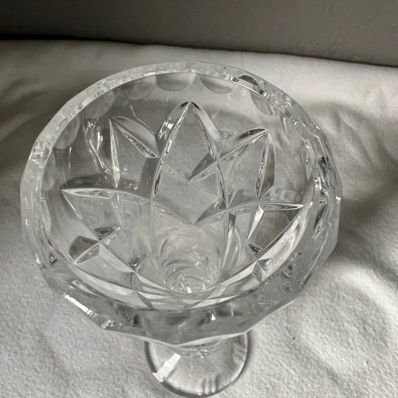 vintage Bohemian cut crystal bud vase. - Picture 6 of 10